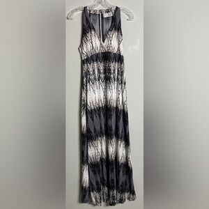 J Valdi Black and White Sleeveless Dress Size Small